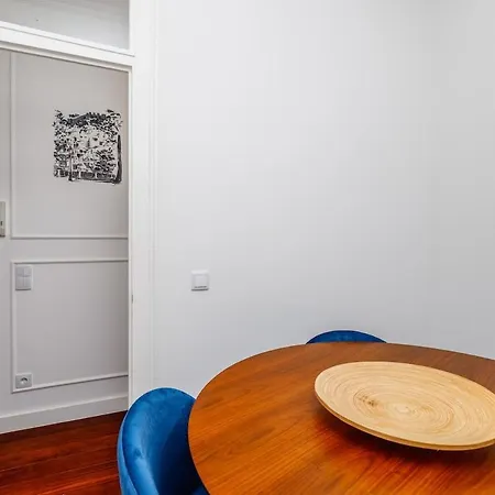 Apartman Olarias Blue In Center By Homeful Homes